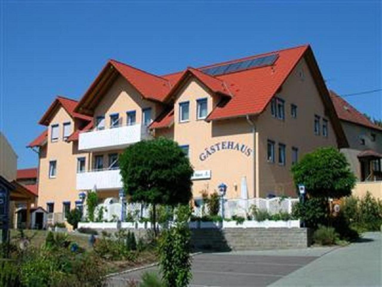 Gasthaus Zum Baeren Gaestehaus Wittighausen Extérieur photo